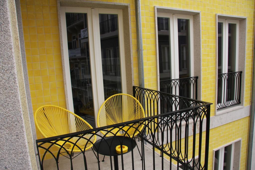 Toctoc Yellow * Porto